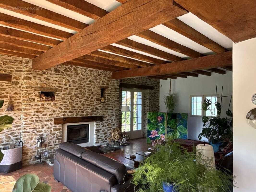 Maison à SAINT-LEGER-EN-YVELINES