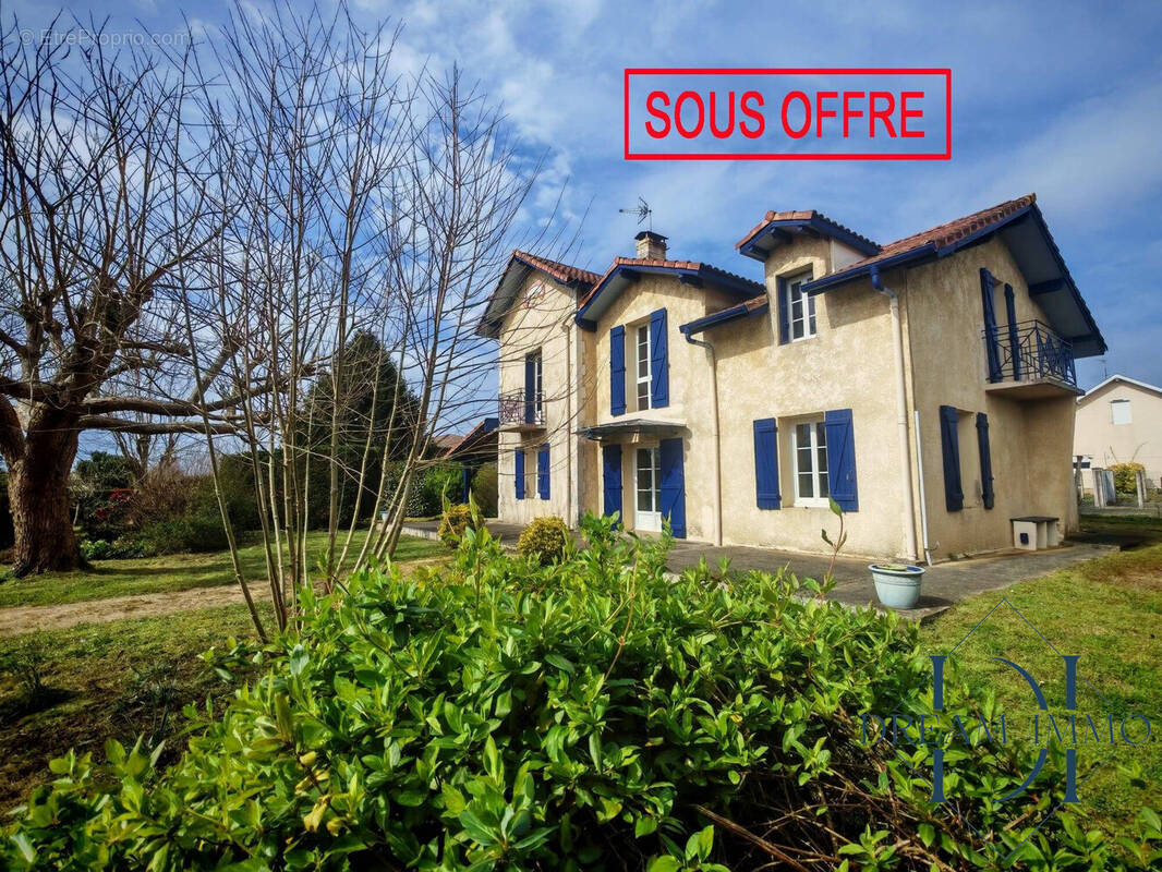 Maison à SAINT-GEOURS-DE-MAREMNE