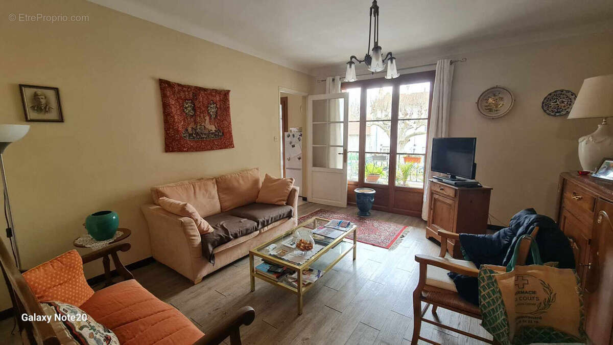 Appartement à CHATEAURENARD