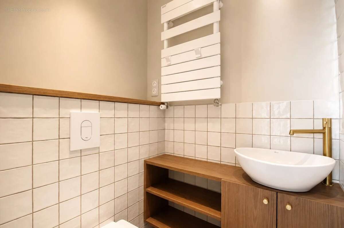 NICE "LE PORT" -  3P 77m² + 8m² Terrasse  Vue MER  Parking + Cave - photo 15