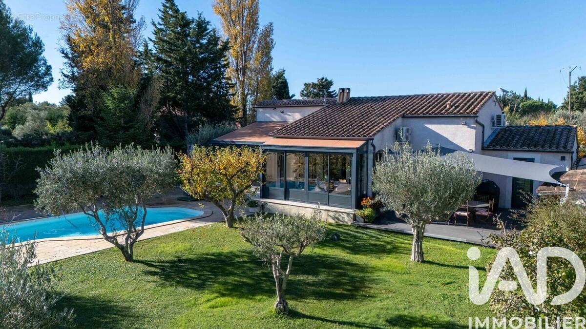 Photo 1 - Maison à ROCHEFORT-DU-GARD