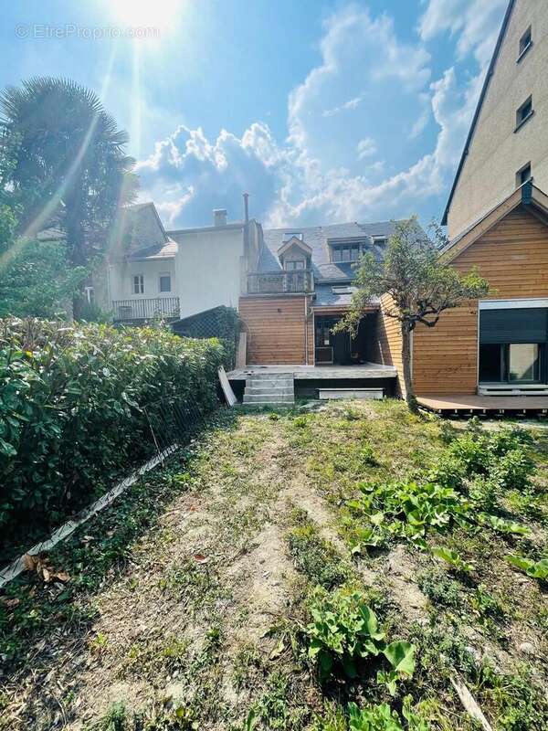 Maison 5 pièces - 120m² - avec jardin - photo 4