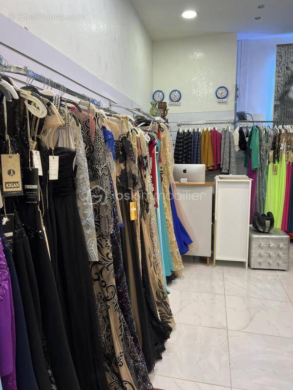 Commerce à PARIS-11E