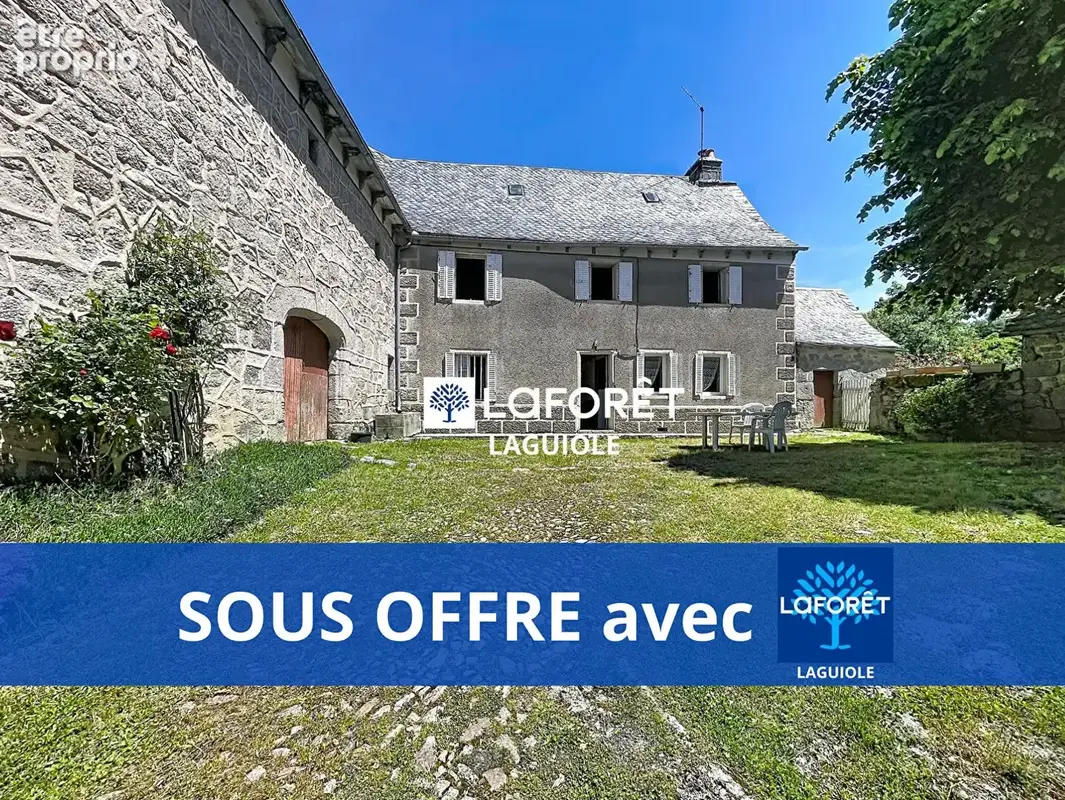Maison à SAINTE-GENEVIEVE-SUR-ARGENCE