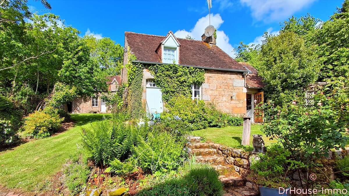 Maison 184 m² à Carrouges  - photo 13