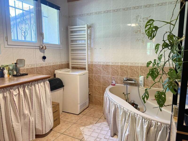 Maison t6 240 m2 - photo 22