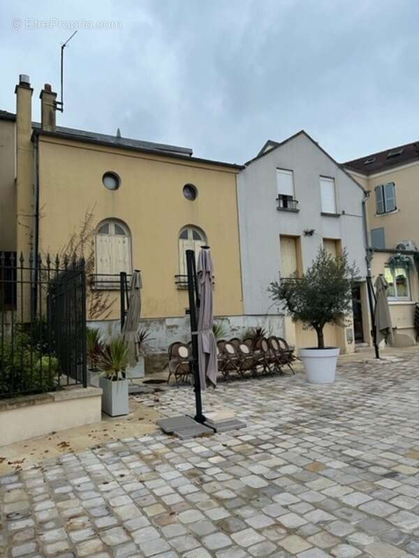 Appartement à vendre 1 pièces PONTOISE (95) centre historique - photo 4