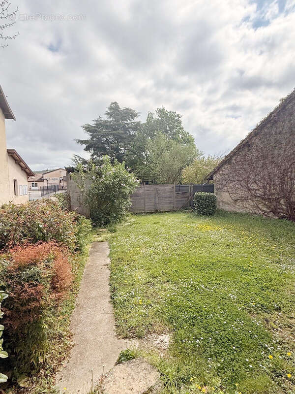 Maison à CREMIEU