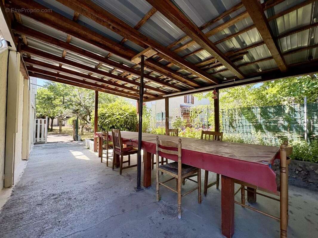 Appartement à FONTAINE
