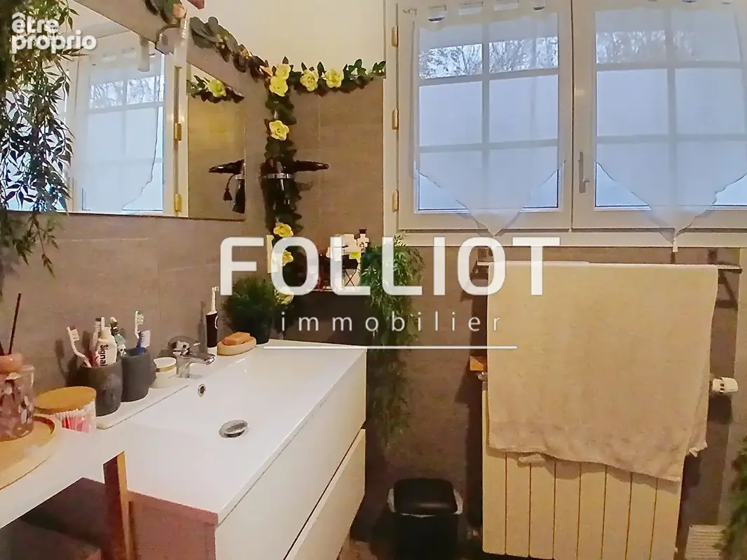 A VENDRE Maison lumineuse à 2,5 km de la plage - photo 12