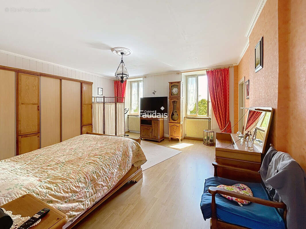 Maison 247 m² à Blainville-Sur-Mer  - photo 9