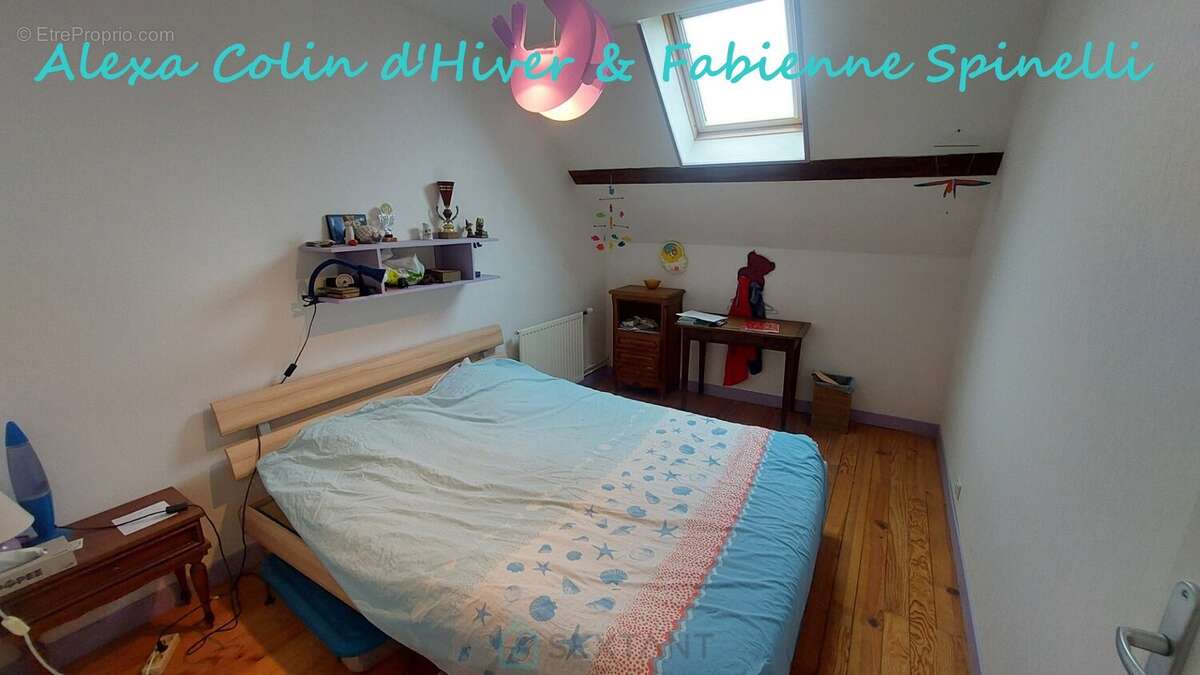 Longère rénovée dans village recherché - photo 10