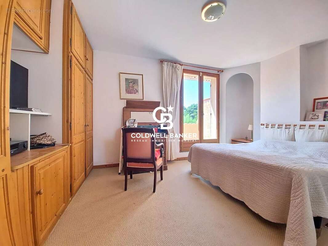 Maison à LES ISSAMBRES