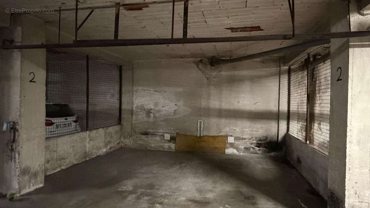 Place de parking - Sous-sol - Rue Matabiau - photo 2