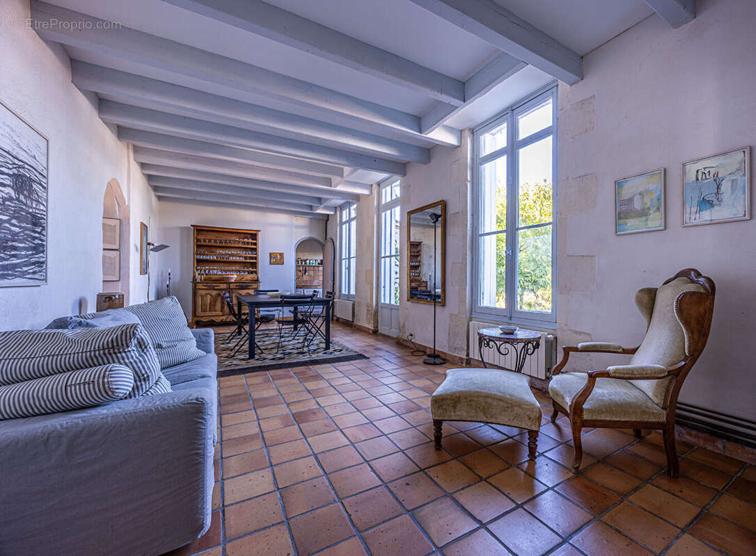 Maison de Charme à Mornac-sur-Seudre - Un Écrin de Sérénité - photo 8