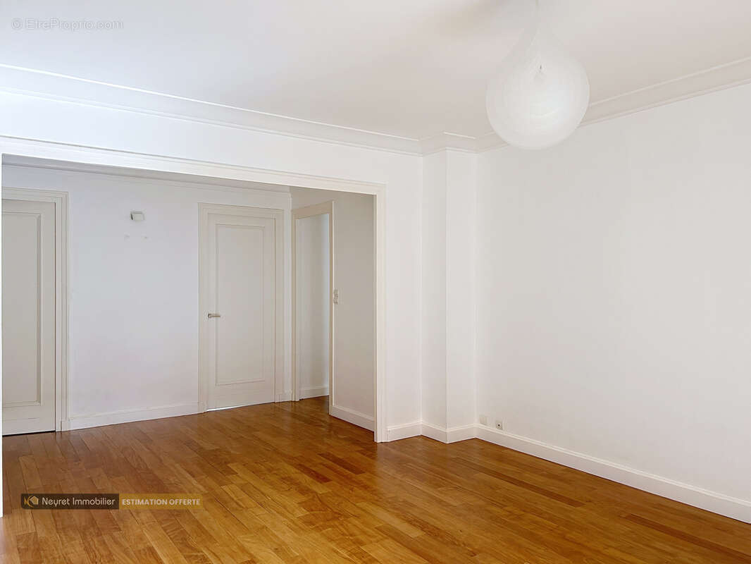 Appartement à LYON-7E