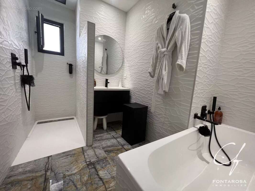 Maison à PUGET-SUR-ARGENS