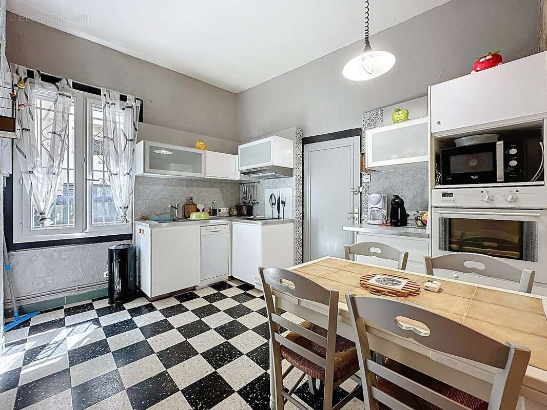Appartement 47 m² à Sete  - photo 2
