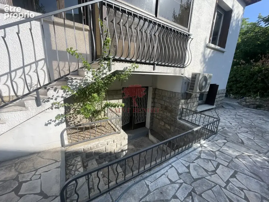 Villa de type t3 avec un appartement de type t2 , un garage - photo 37