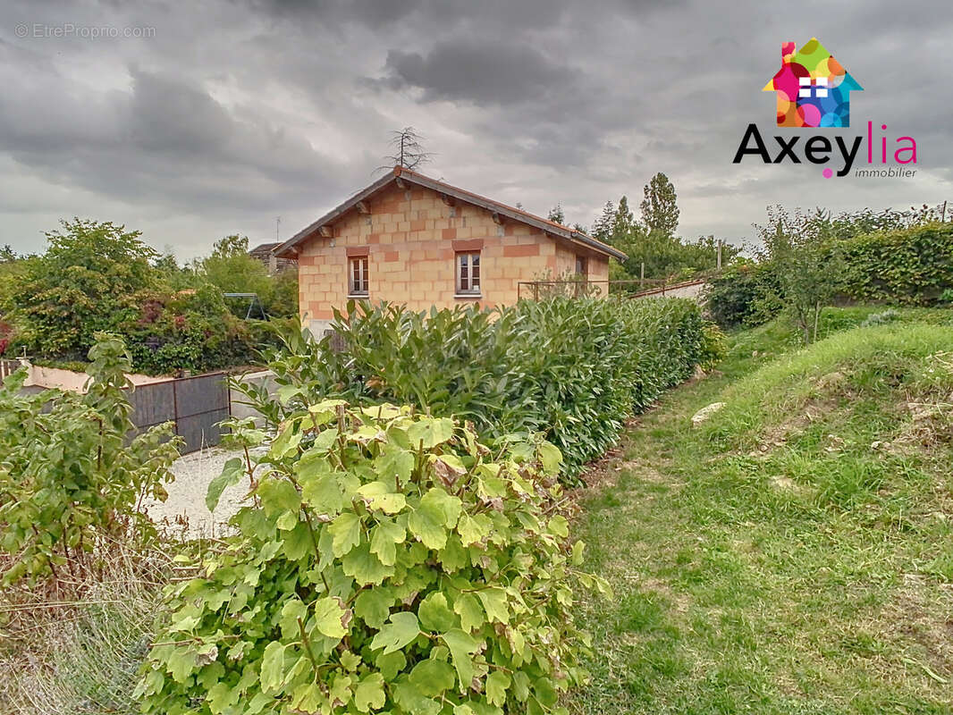 Maison à SAINT-HAON-LE-CHATEL