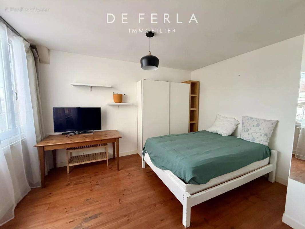 Appartement à SURESNES