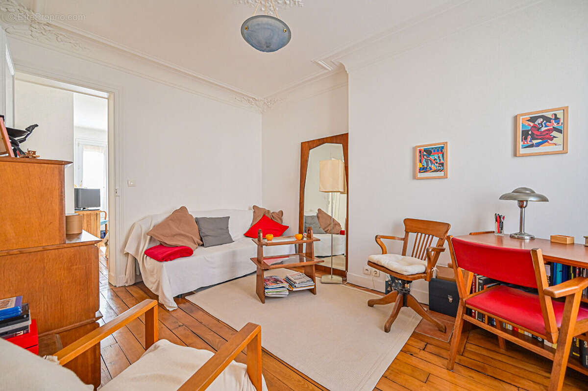 Appartement à PARIS-18E