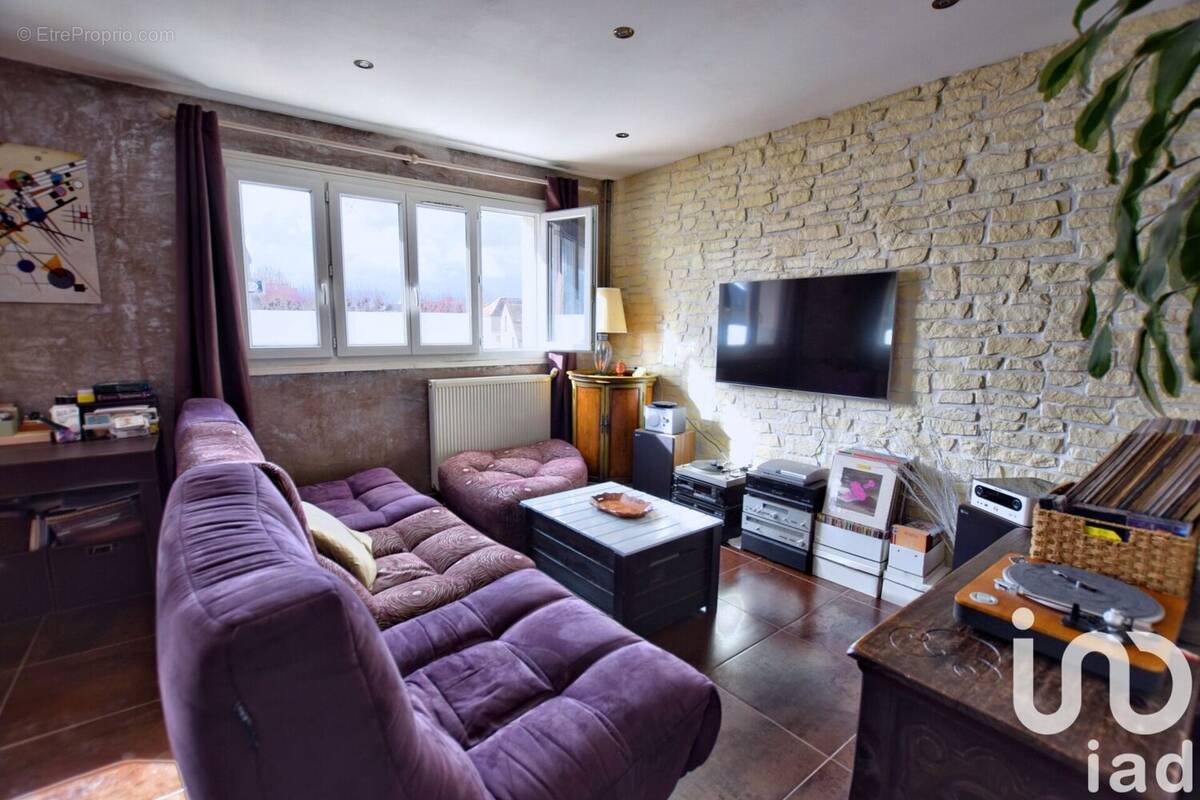 Photo 1 - Appartement à CHAMPCUEIL