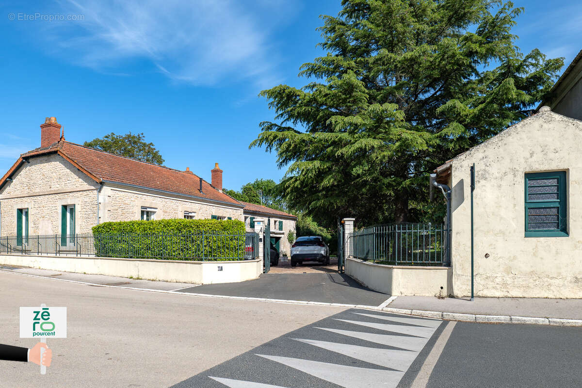 Maison à LA BRETONNIERE-LA-CLAYE