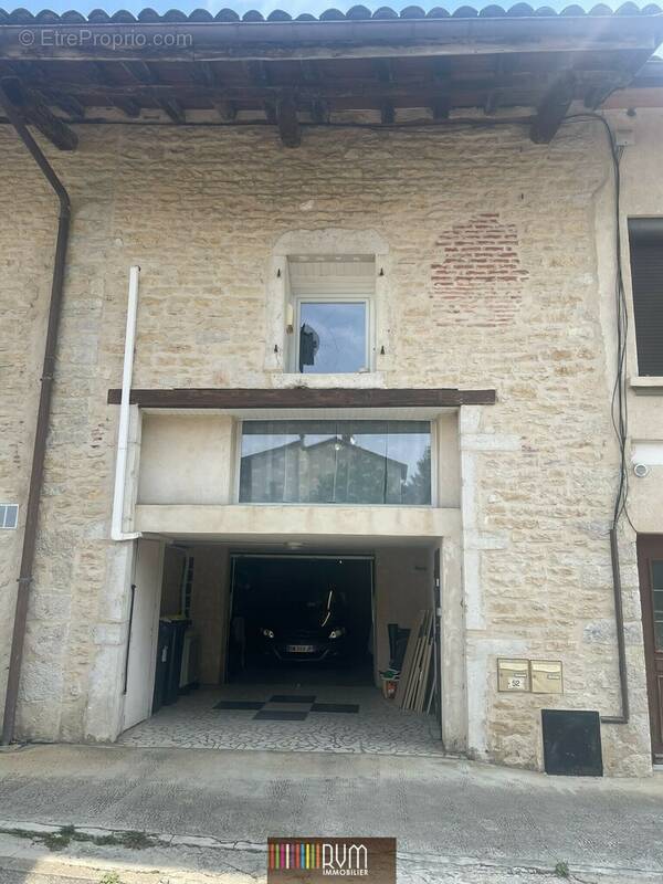 Maison à HAUTECOURT-ROMANECHE