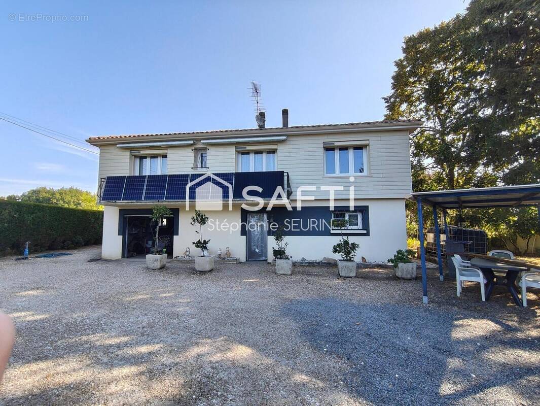 Photo 1 - Maison à MONTLIEU-LA-GARDE