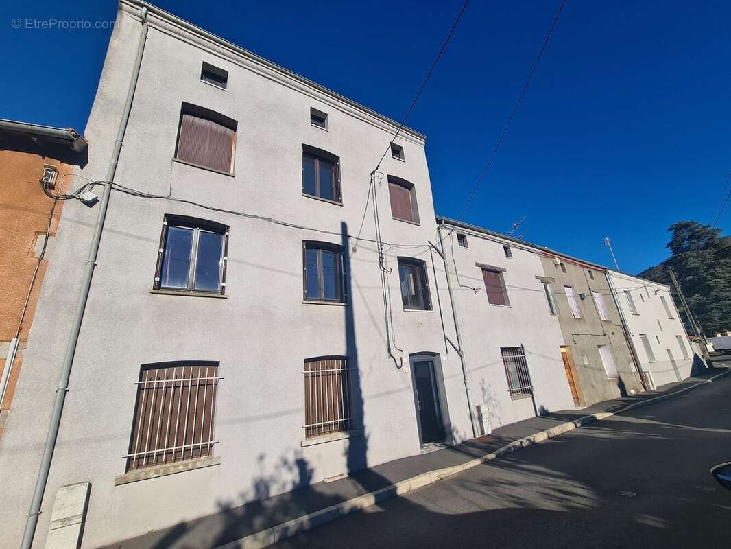 Appartement à SAINT-ETIENNE