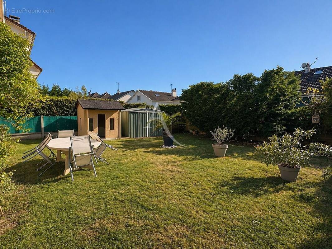 Maison à MORANGIS