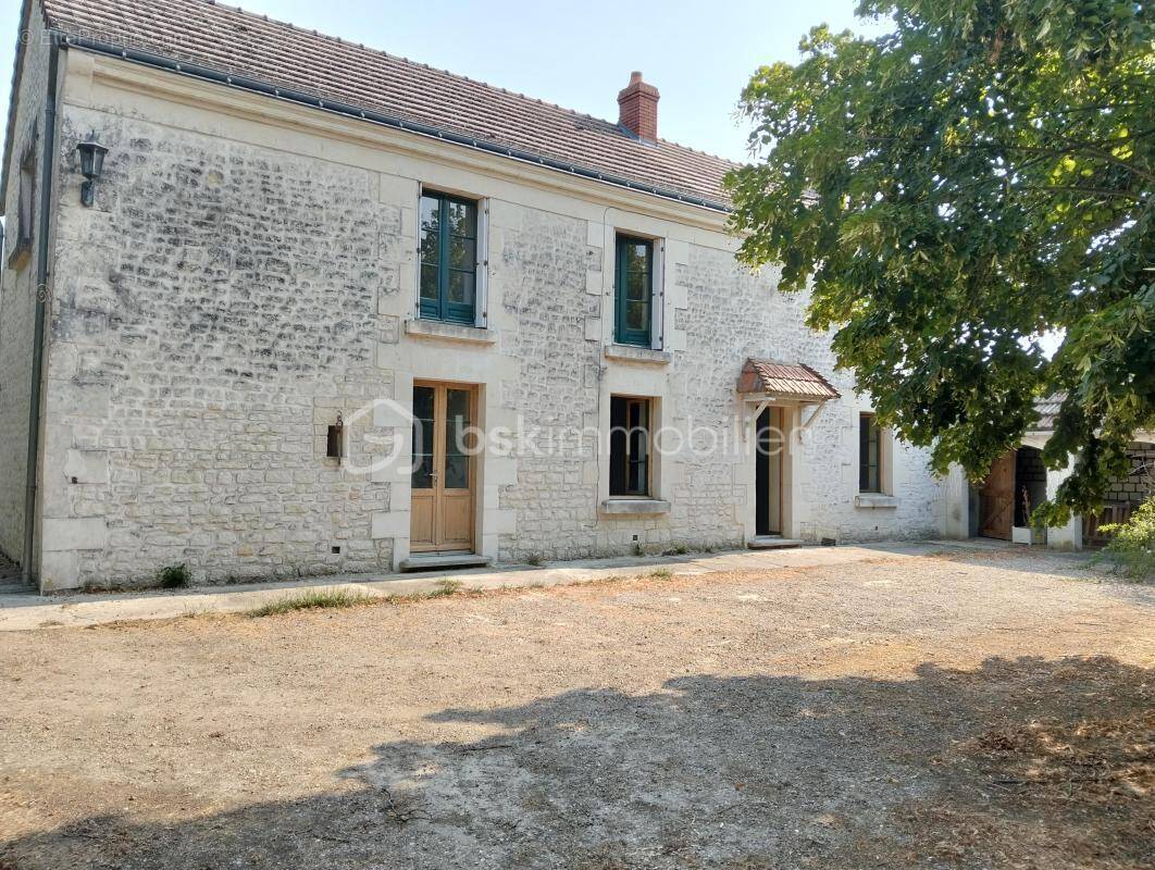 Maison à PARCAY-SUR-VIENNE