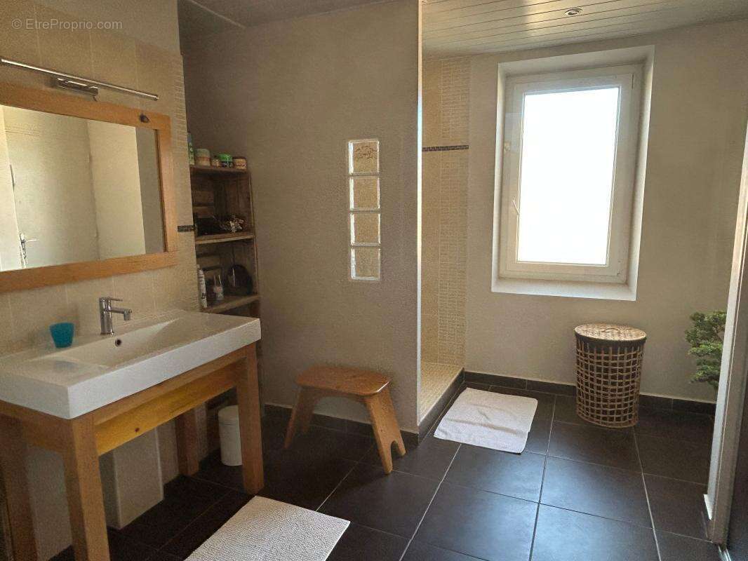 Maison à SAINT-MAURICE-SUR-EYGUES