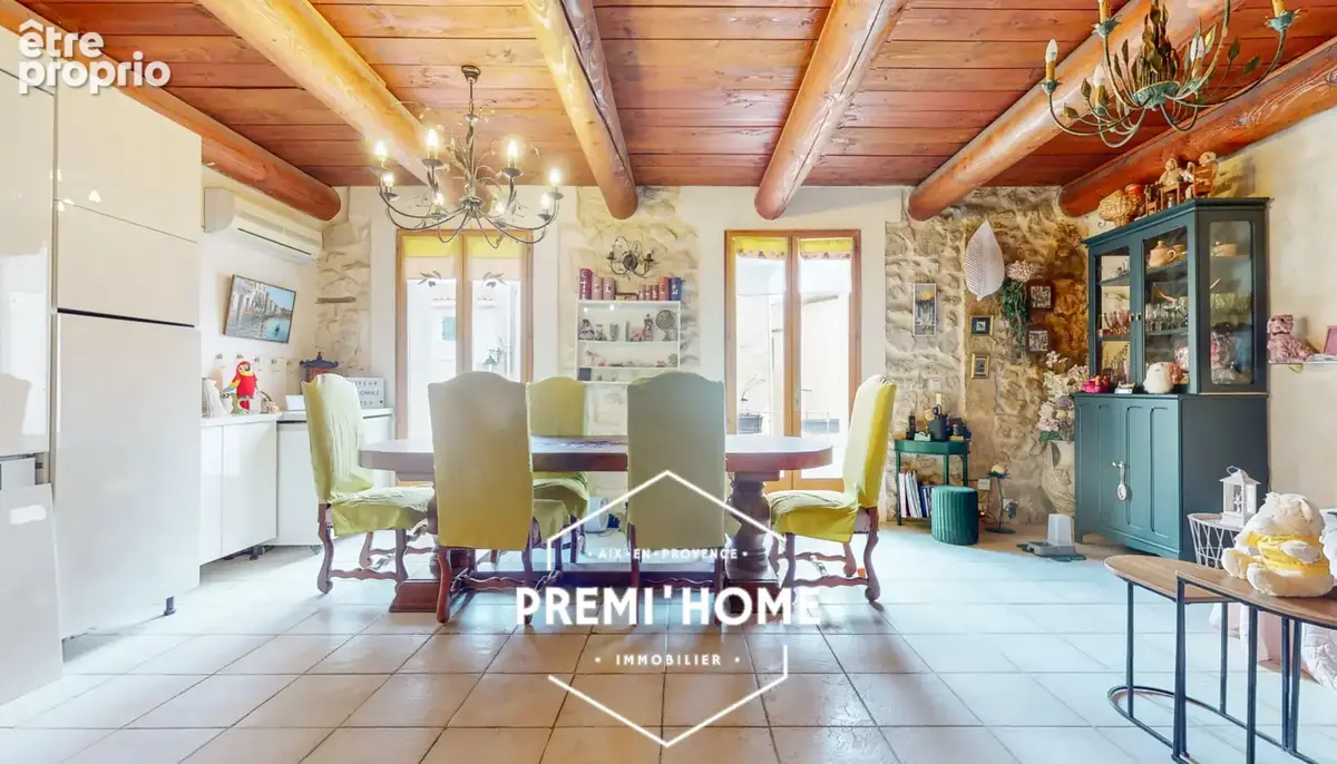Maison a vendre senas 4 pièces en r+2 avec garage et terrasse - photo 1