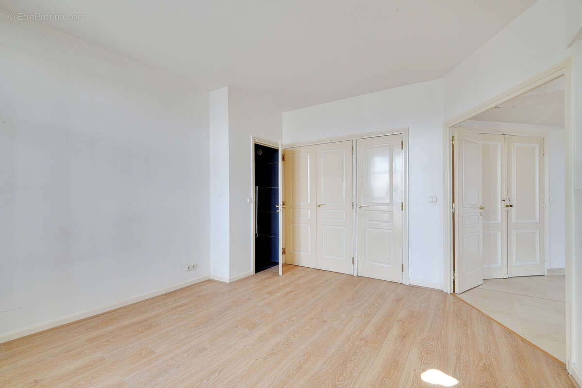 Appartement à PARIS-9E