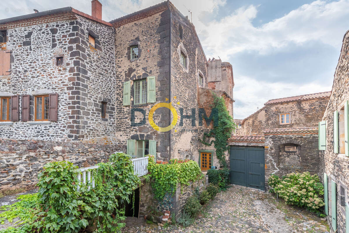 Maison à LAMOTHE
