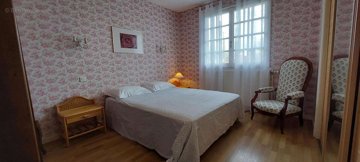 Maison à CHAMPAGNE-AU-MONT-D'OR