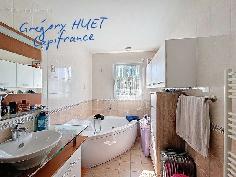 Maison à CORMEILLES