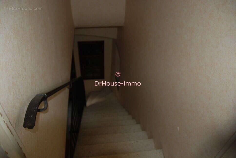 Maison à LACAPELLE-MARIVAL