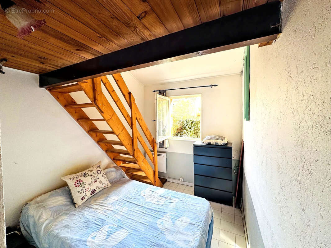 Appartement à LA LONDE-LES-MAURES