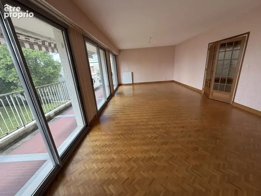 Appartement 105 m² à Cholet  - photo 2