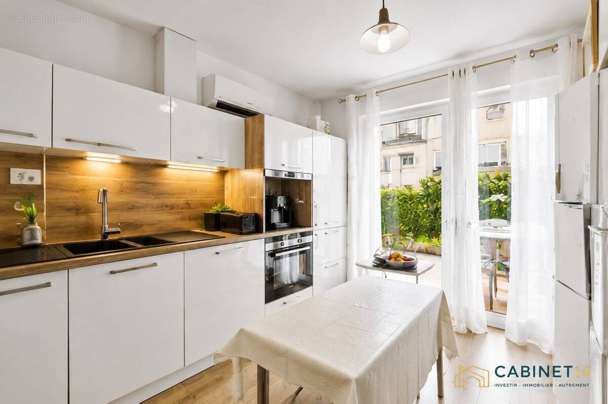Maison à MONTROUGE