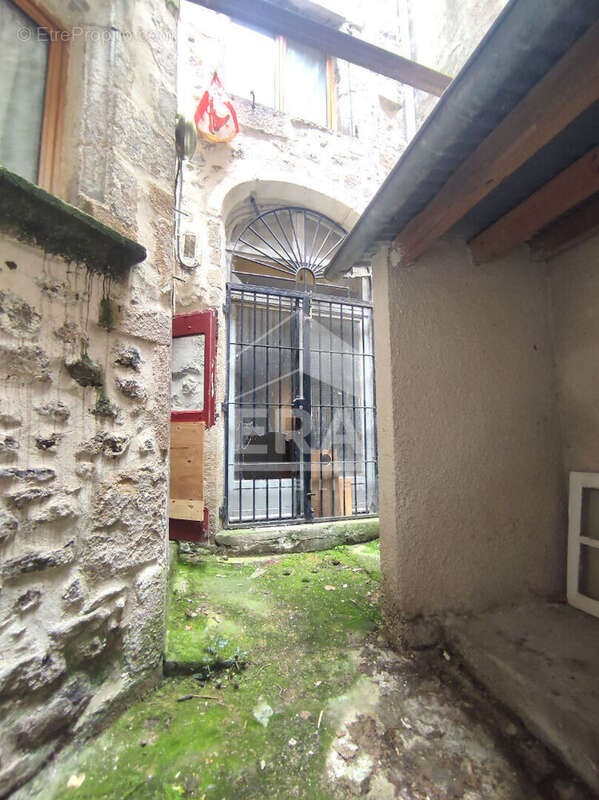 Autre à LE PUY-EN-VELAY