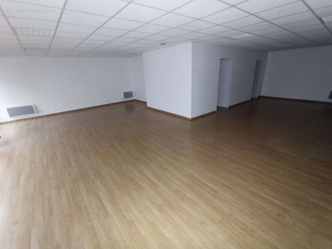 VENTE Bureaux/Commerce 90m2 sur PÉNÉTRANTE - photo 4