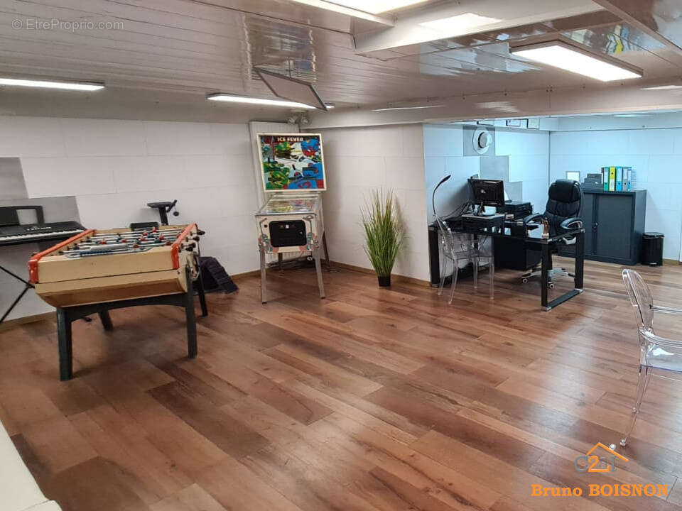 Maison à SAINT-CYR-SUR-LOIRE