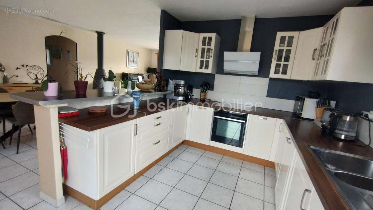 Maison à SERRES-CASTET