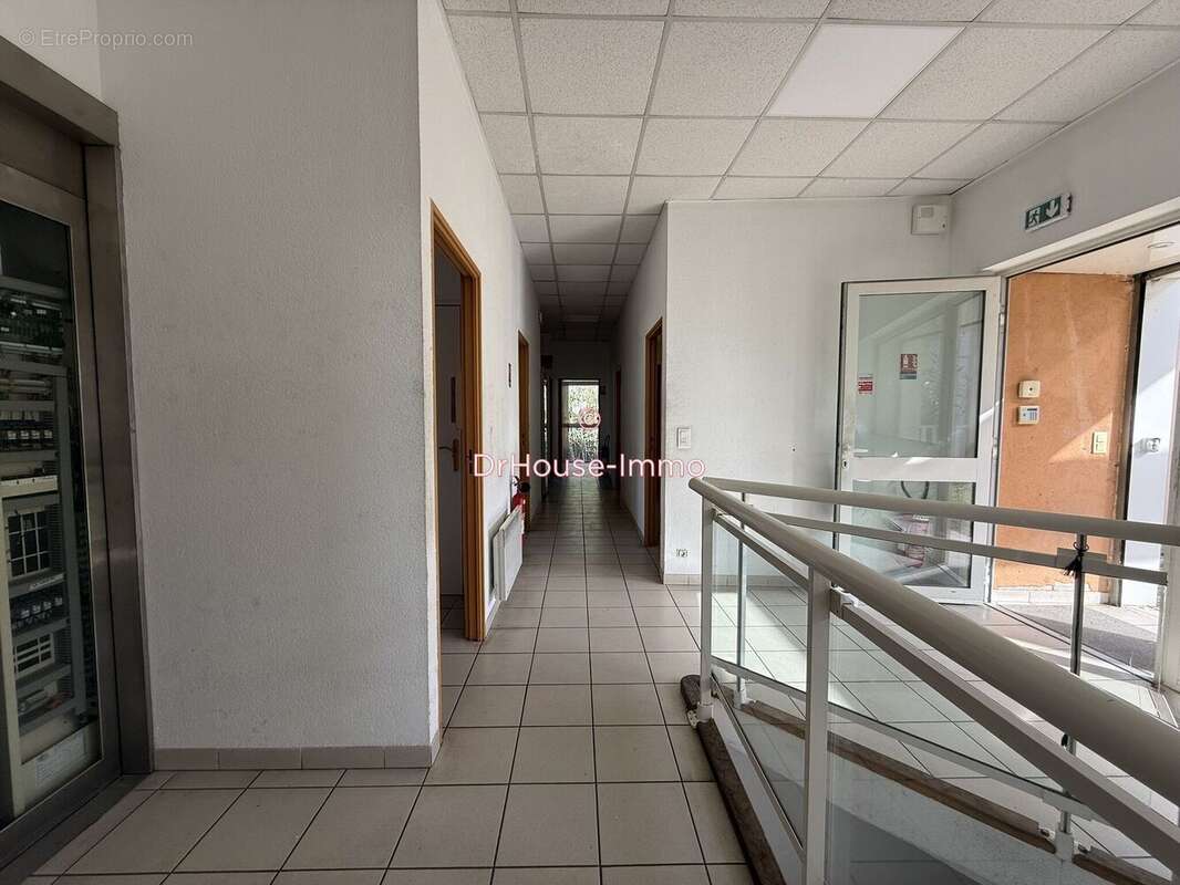 Commerce à MARSEILLE-15E