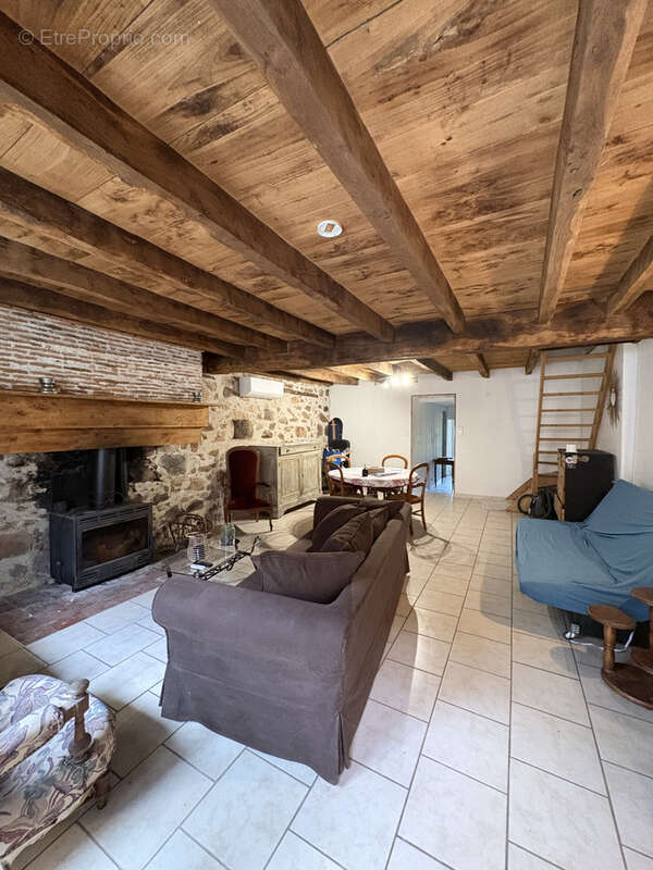 Maison à CHABRAC