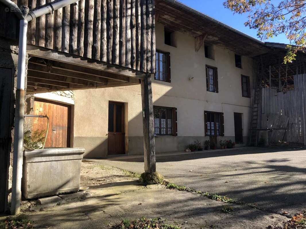Maison à CHASSELAY